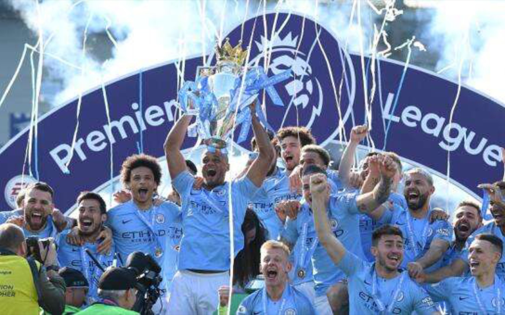 当他终于站 当他终于站